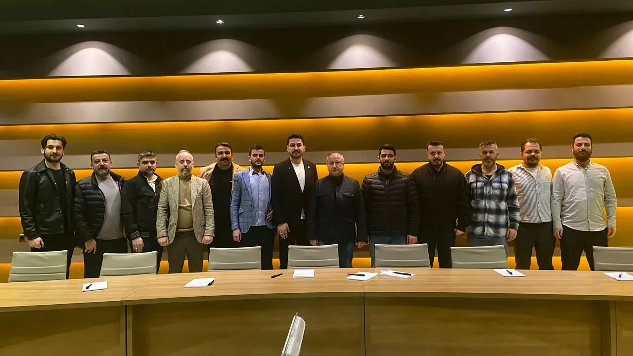 İmotim mobilya AVM başkanını seçti