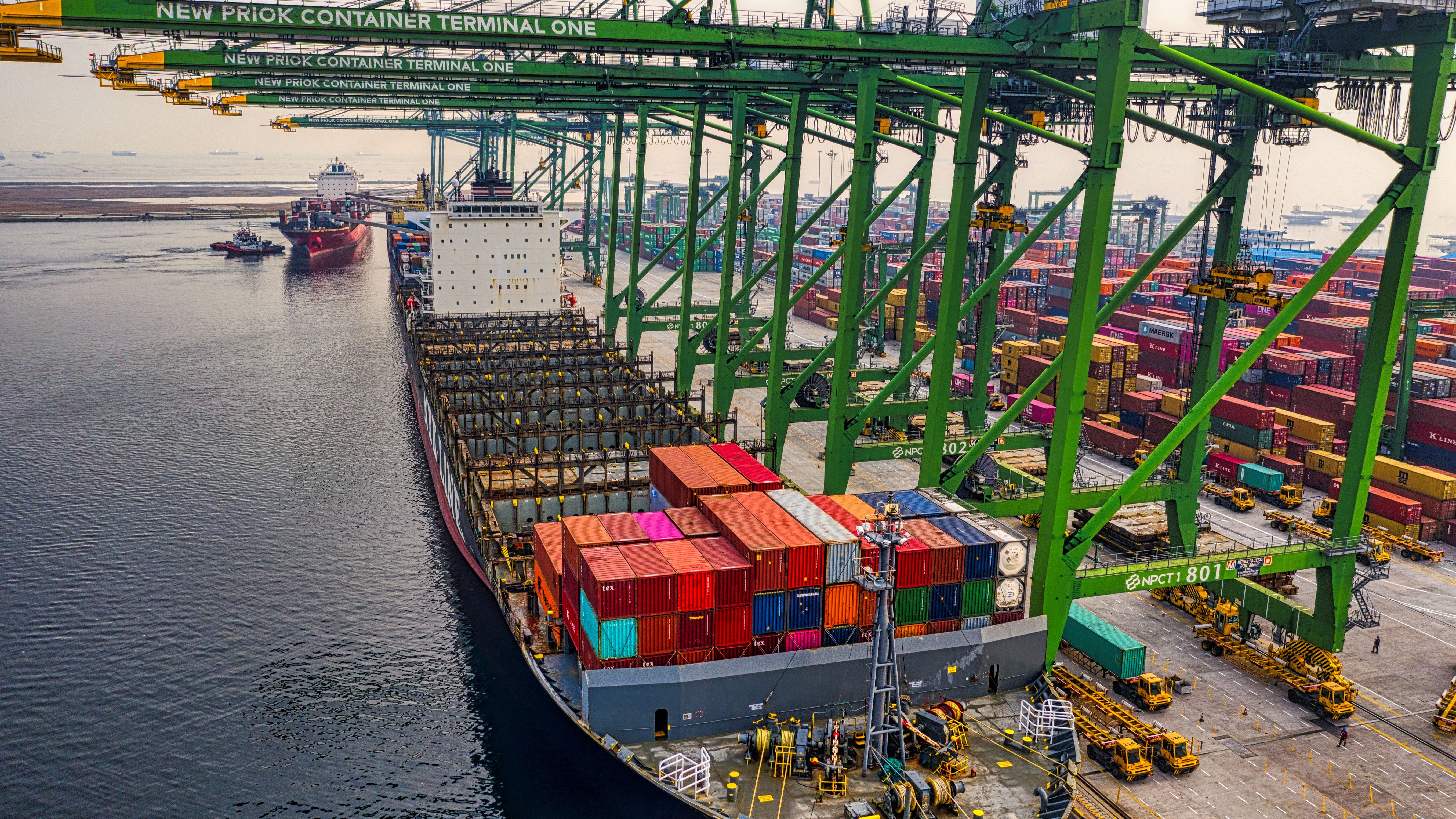 Türkiye Aslında Çin'le Değil, Re-Export Merkezleriyle Rekabet Ediyor